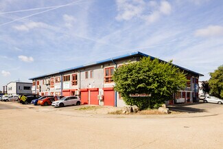 Plus de détails pour Salisbury Rd, Uxbridge - Industriel/Logistique à louer