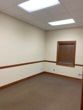 421-481 PENBROOKE Dr, Penfield, NY à louer Photo intérieure– Image 2 sur 11