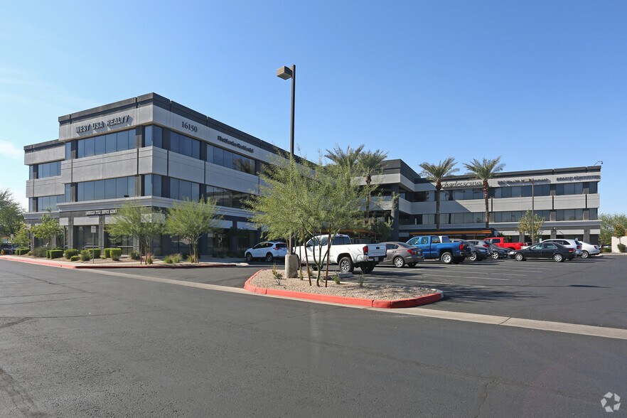 16150 N Arrowhead Fountains Ctr Dr, Peoria, AZ à louer - Photo de l’immeuble – Image 1 sur 9