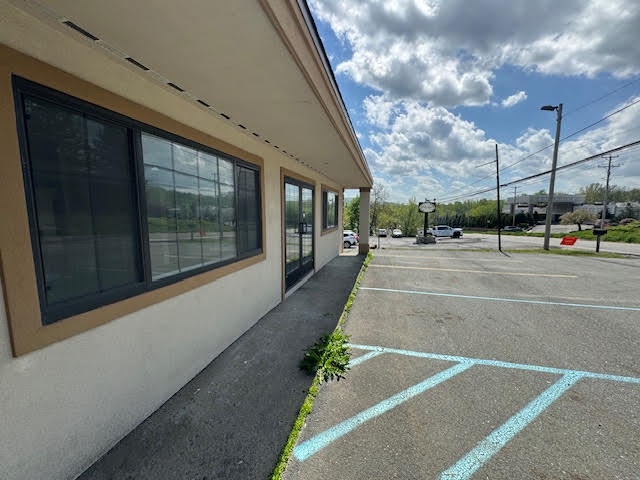 2960 US-9 Rt W, New Windsor, NY à vendre - Photo de l’immeuble – Image 2 sur 36