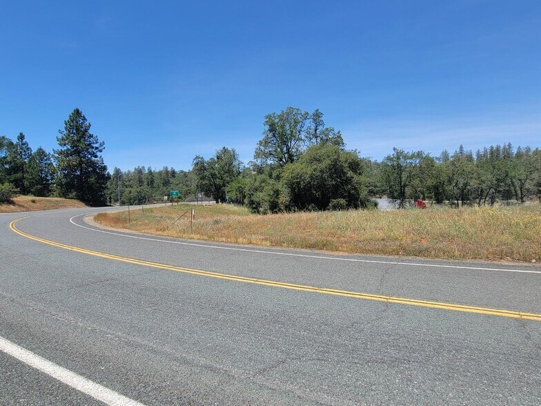 55 Neils Rd, Auburn, CA à vendre - Photo de l’immeuble – Image 3 sur 4