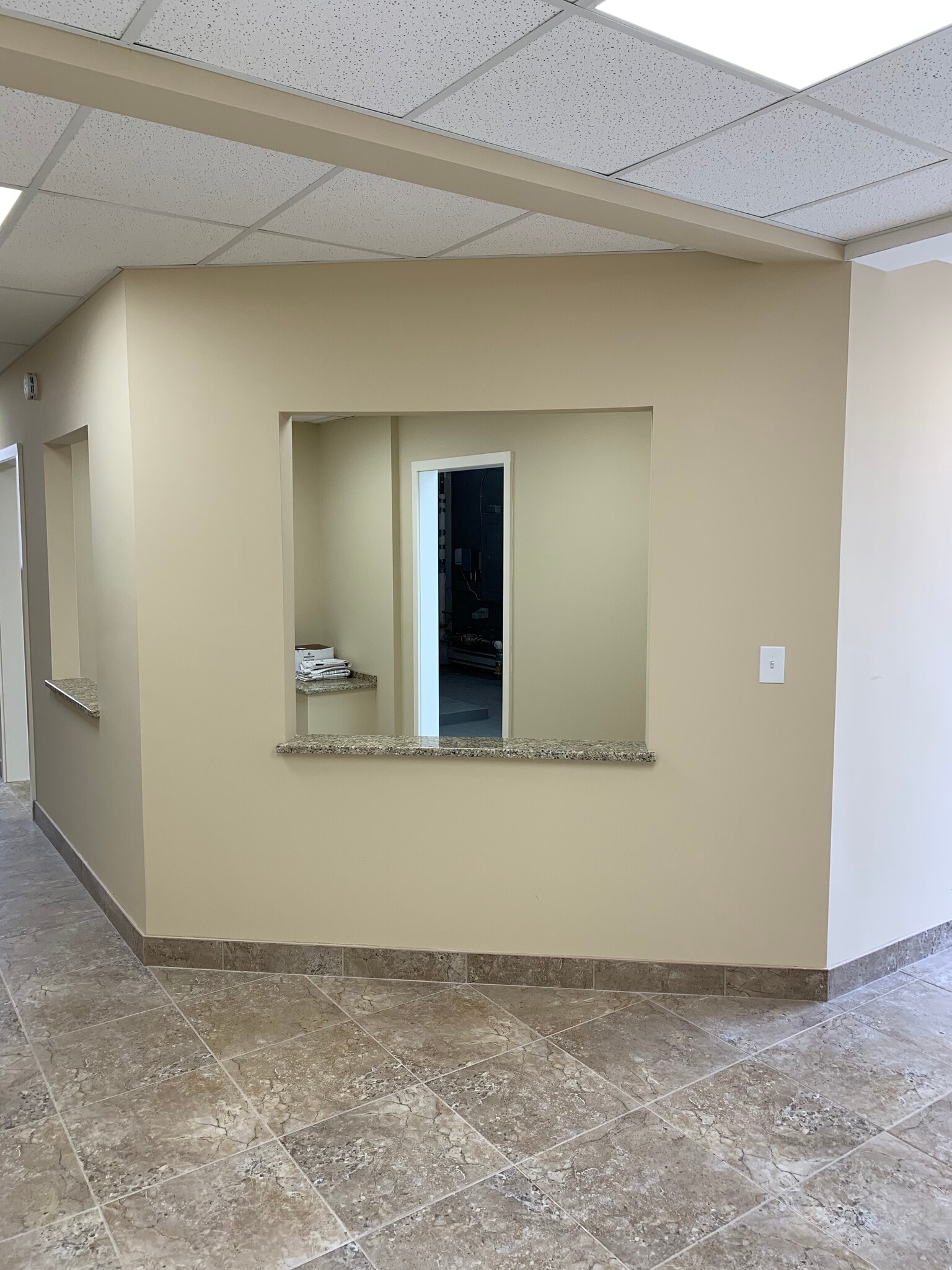 155 Middle Rd, Hazlet, NJ à louer Photo intérieure– Image 1 sur 13