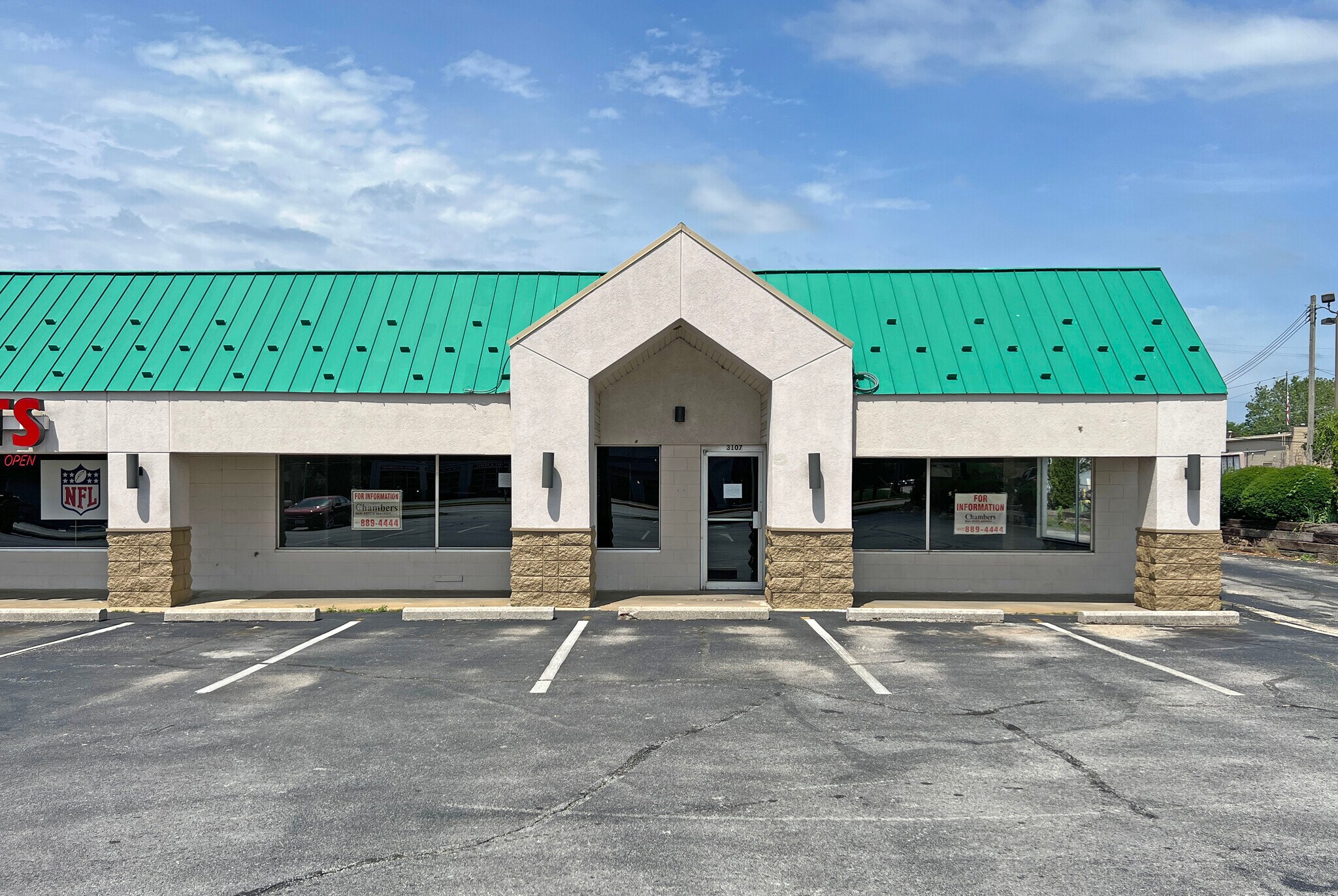 3107-3123 S Campbell Ave, Springfield, MO à louer Photo principale– Image 1 sur 8