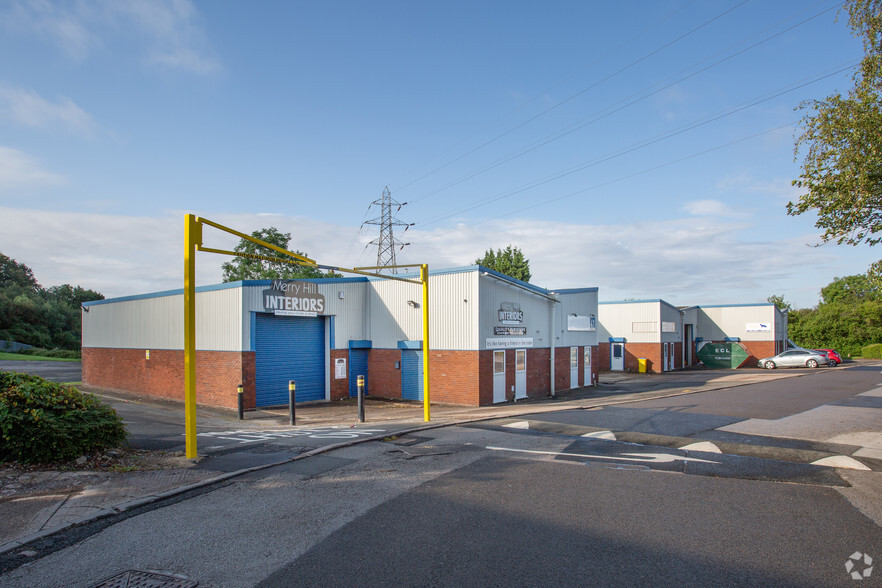 Pedmore Rd, Brierley Hill à louer - Photo principale – Image 1 sur 9