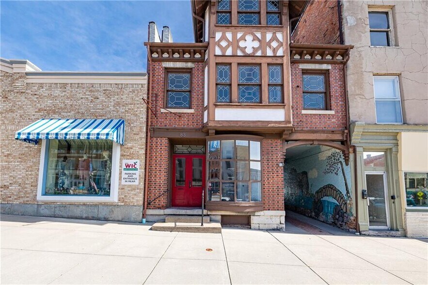 83 S Main St, Canandaigua, NY à vendre - Photo de l’immeuble – Image 2 sur 35