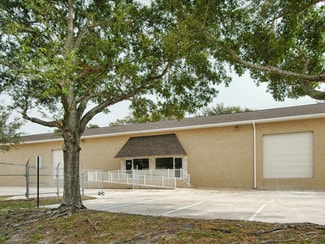 Plus de détails pour 1733 SW Biltmore St, Port Saint Lucie, FL - Industriel/Logistique à vendre