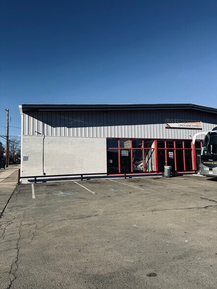 1919 Federal Blvd, Denver, CO à louer - Photo principale – Image 1 sur 7
