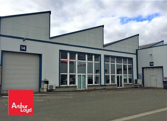 Plus de détails pour Industriel/Logistique à louer