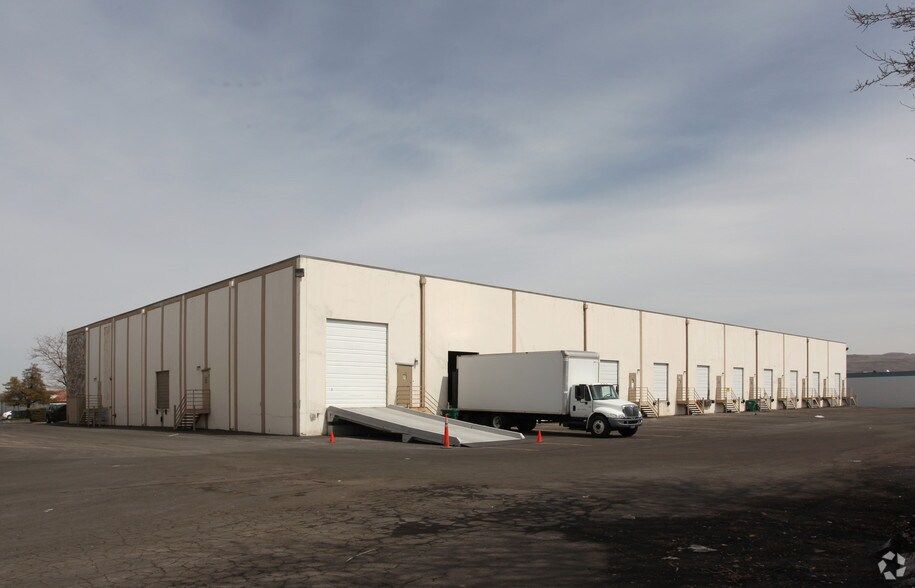 239-259 Freeport Blvd, Sparks, NV à louer - Photo de l’immeuble – Image 2 sur 4