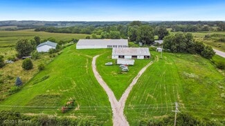 Plus de détails pour 1247 Illinois Dr, Knoxville, IA - Sports et loisirs à vendre