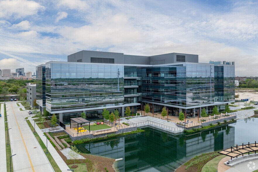 6420 Levit Green Blvd., Houston, TX à louer - Photo de l’immeuble – Image 1 sur 9