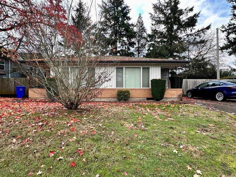 11018 E Burnside St, Portland, OR à vendre - Photo de l’immeuble – Image 3 sur 7