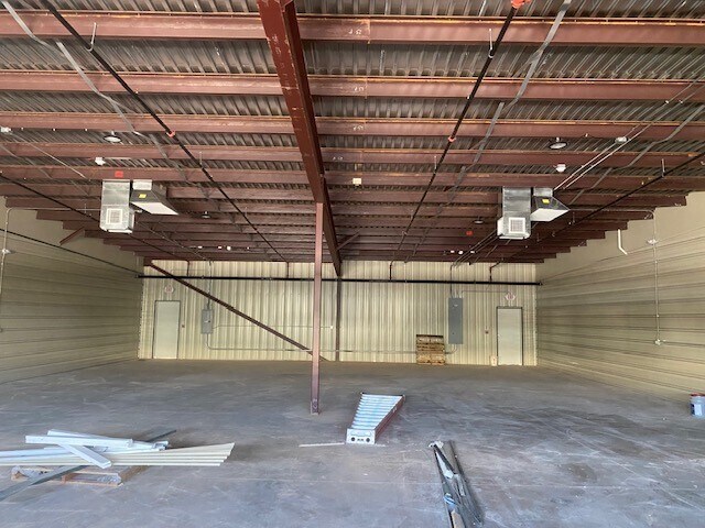 4260 N Boulevard, Edmond, OK à louer - Photo de l’immeuble – Image 3 sur 9