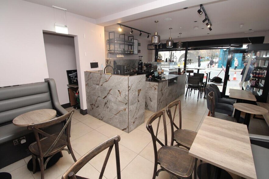 157 Kirkdale, Londres à louer - Photo de l’immeuble – Image 3 sur 9