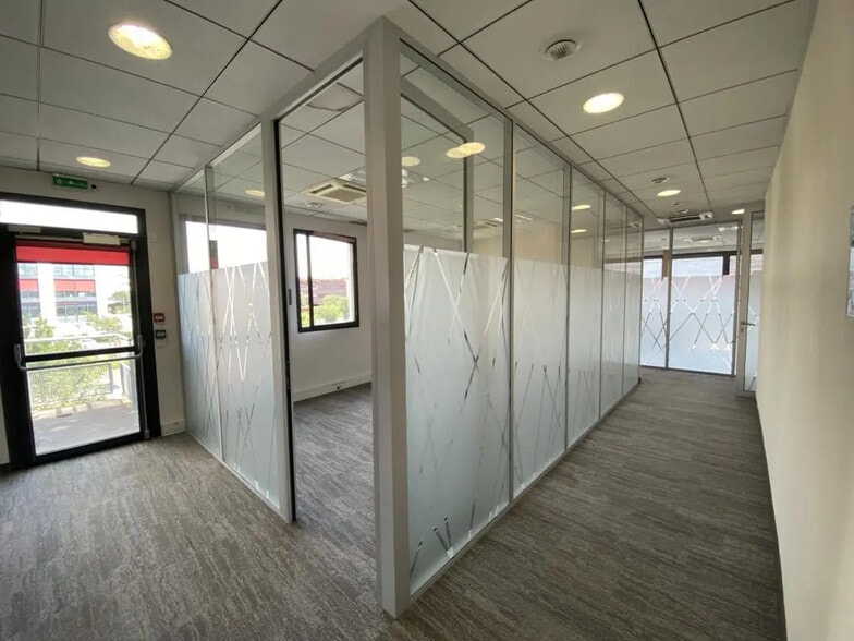 97 Allée Alexandre Borodine, Saint-Priest à louer - Photo intérieure – Image 2 sur 137