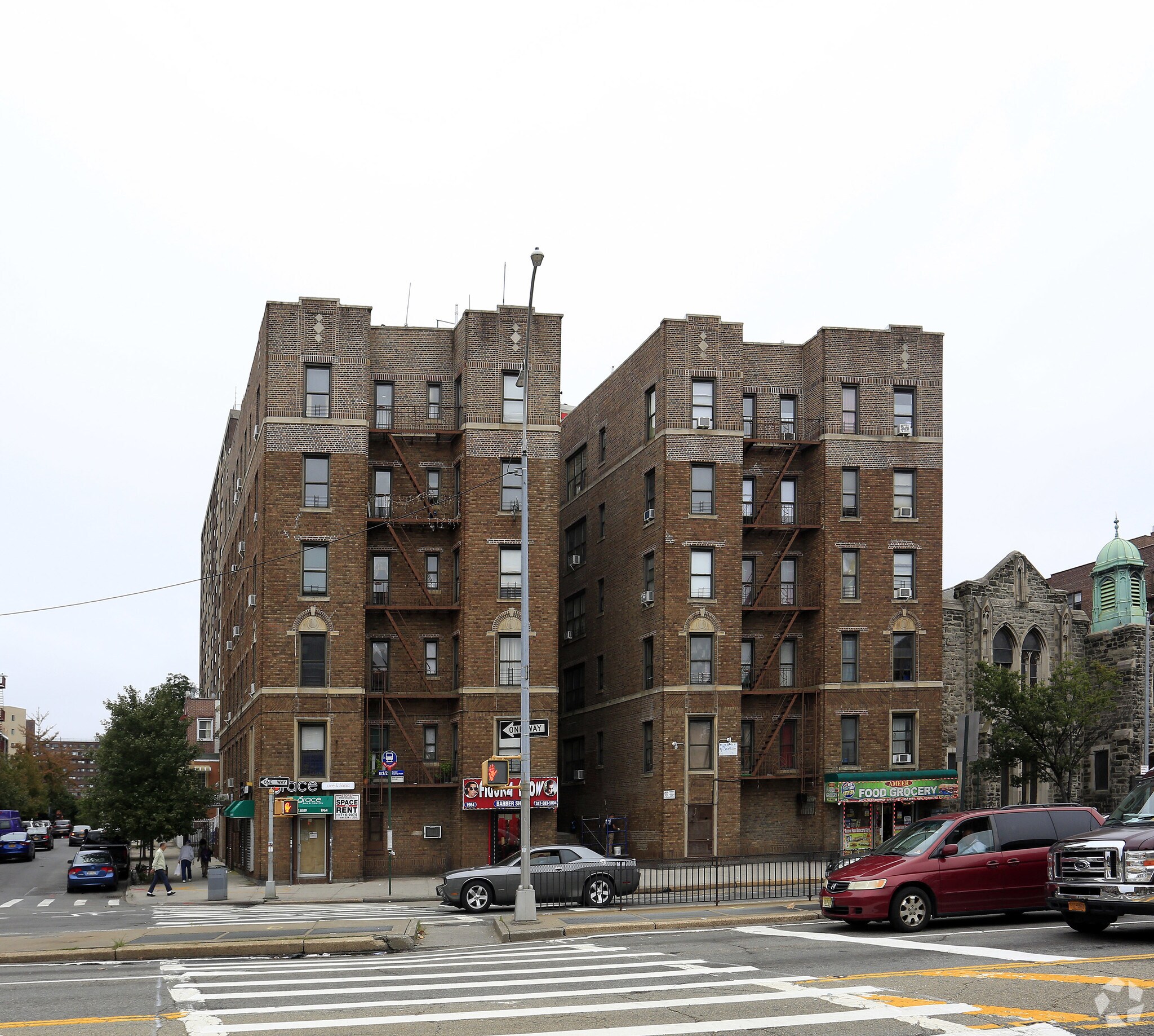 1964 Grand Concourse, Bronx, NY à louer Photo principale– Image 1 sur 14