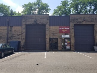 Plus de détails pour 619 Hampton Park Blvd, Capitol Heights, MD - Industriel/Logistique à louer