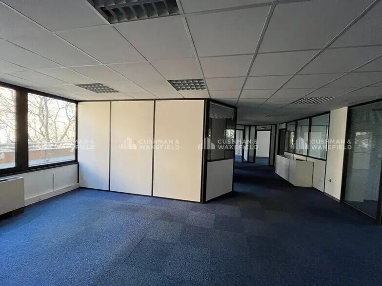 Bureau dans Marseille à louer - Photo intérieure – Image 2 sur 35