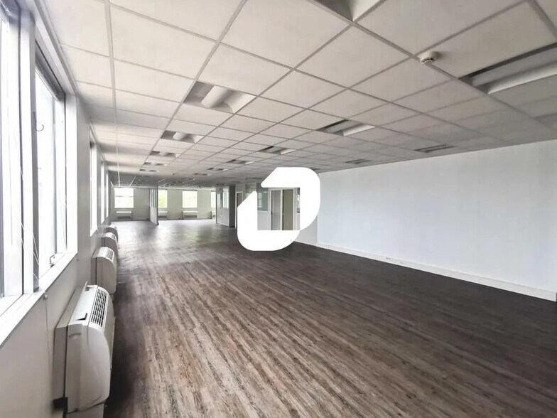 16 Rue Georges Besse, Antony à louer - Photo de l’immeuble – Image 3 sur 18