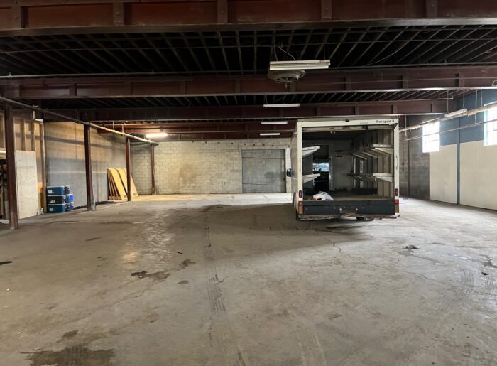266 Royal York Rd, Toronto, ON à louer - Photo intérieure – Image 3 sur 4