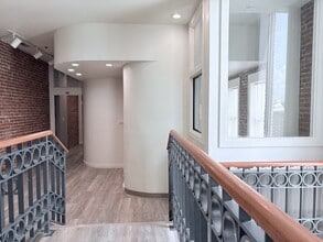 101 N 7th St, Louisville, KY à louer Photo intérieure– Image 1 sur 8