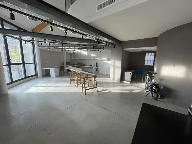 Bureau dans Marseille à louer - Photo de l’immeuble – Image 3 sur 13