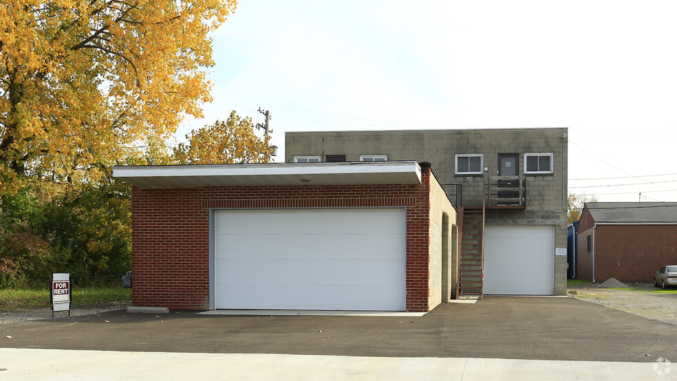 154 Woodbury St, Elyria, OH à vendre - Photo de l’immeuble – Image 3 sur 17