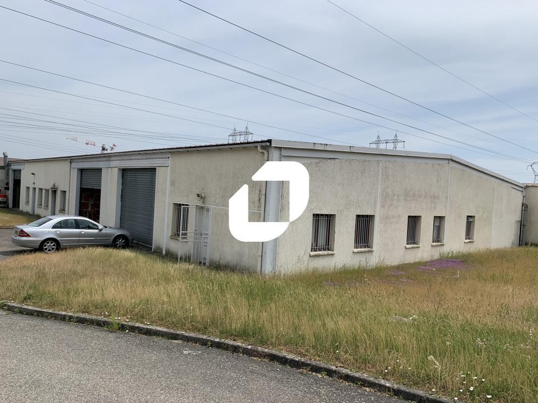 2 Rue Louis Renault, Jonage à louer Photo de l’immeuble– Image 1 sur 24