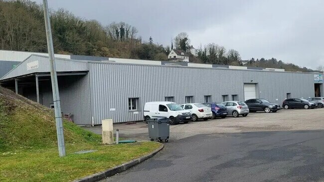 Plus de détails pour Industriel/Logistique à louer