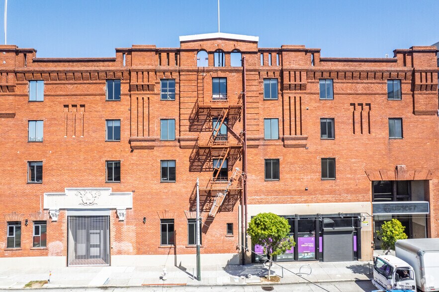 625 3rd St, San Francisco, CA à louer - Photo de l’immeuble – Image 3 sur 8