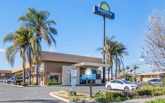 Plus de détails pour 1215 R St, Merced, CA - Hôtellerie à vendre