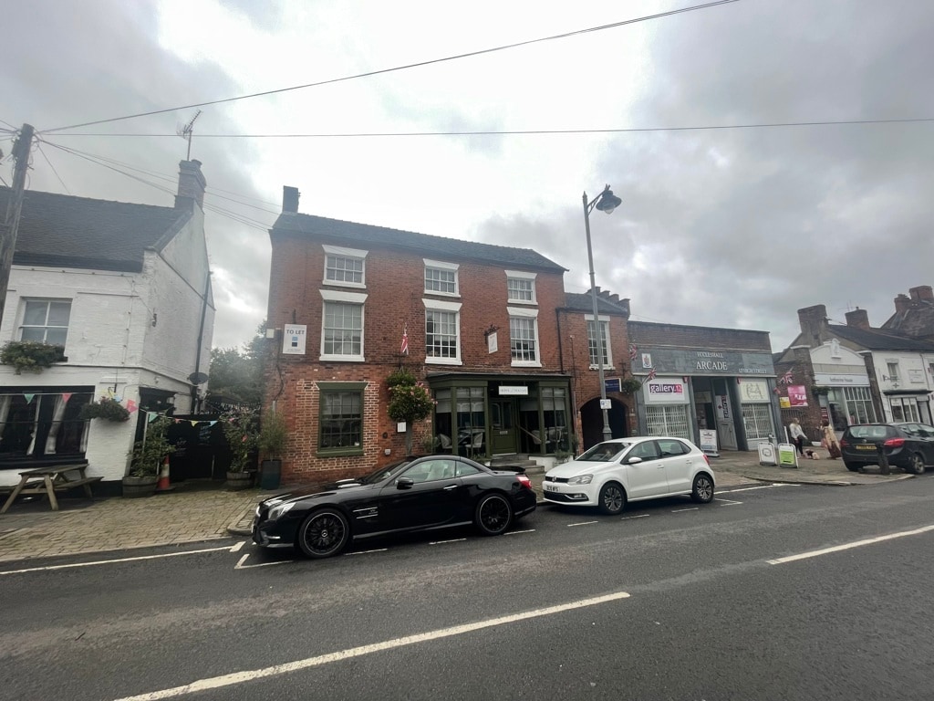 14a High St, Eccleshall à louer Photo de l’immeuble– Image 1 sur 9