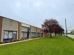 72-80 Rolark Dr, Toronto, ON à louer Photo intérieure– Image 2 sur 2