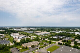 1700 Harmon Rd, Auburn Hills, MI - VUE AÉRIENNE  vue de carte - Image1