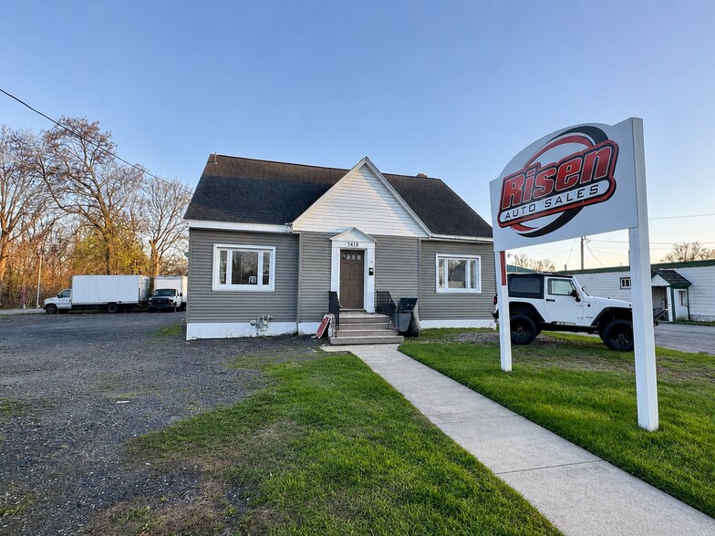 1414-1420 E Dominick St portefeuille de 2 biens à vendre sur LoopNet.fr - Photo de l’immeuble – Image 3 sur 8
