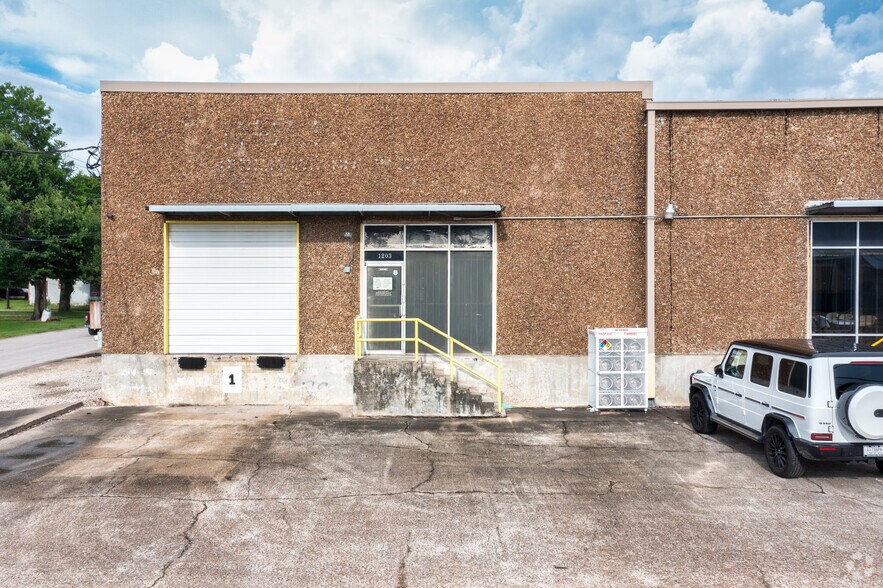 1202-1398 Harris St, Houston, TX à louer - Photo de l’immeuble – Image 2 sur 8