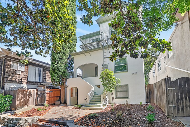 2423 L St, Sacramento, CA à vendre - Photo de l’immeuble – Image 2 sur 25
