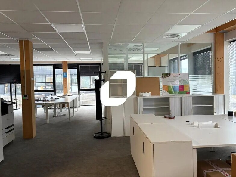 Bureau dans VILLENEUVE-D'ASCQ à louer - Photo intérieure – Image 1 sur 14