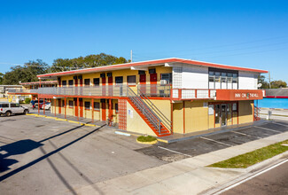 Plus de détails pour 275 S 34th St, Saint Petersburg, FL - Hôtellerie à vendre