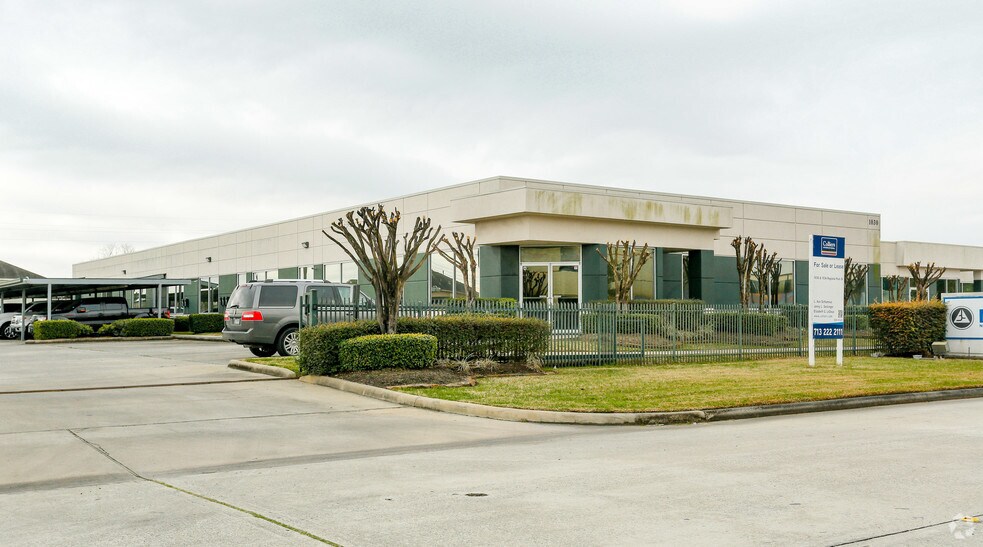 1034 Regional Park Dr, Houston, TX à louer - Photo principale – Image 1 sur 30