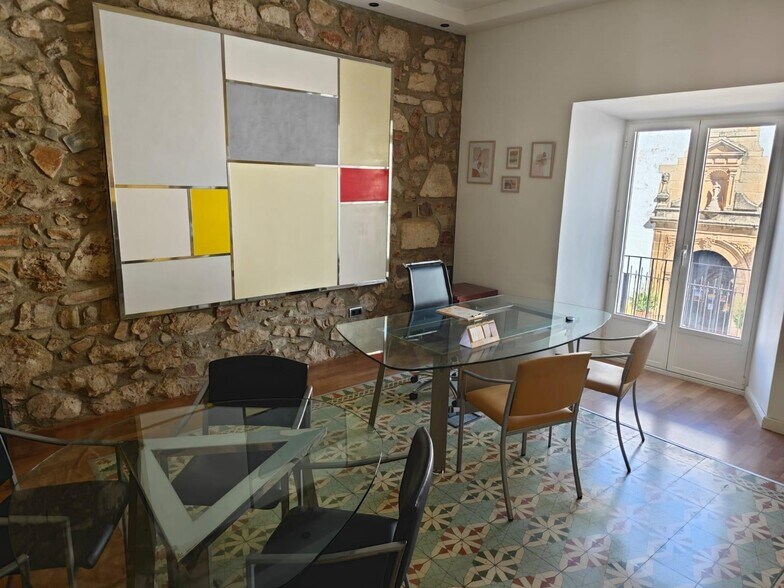 Calle Andrada, 11, Cáceres, Cáceres à louer - Photo de l’immeuble – Image 2 sur 8