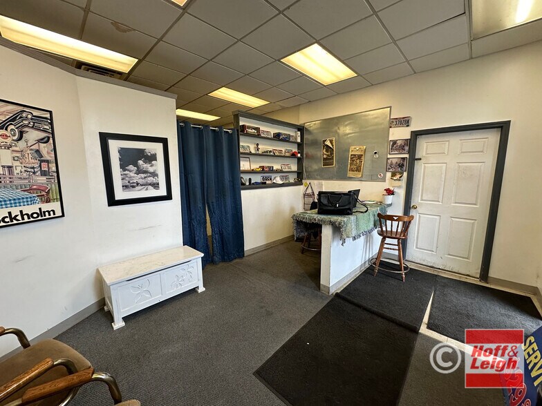 1532 E Market St, Akron, OH à vendre - Photo de l’immeuble – Image 3 sur 3