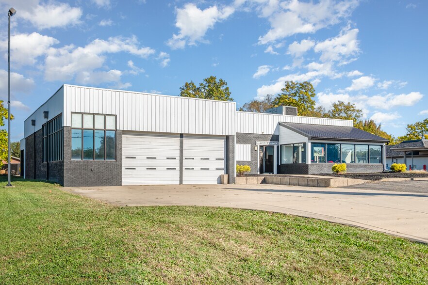 944 State Route 28, Milford, OH à vendre - Photo de l’immeuble – Image 3 sur 30