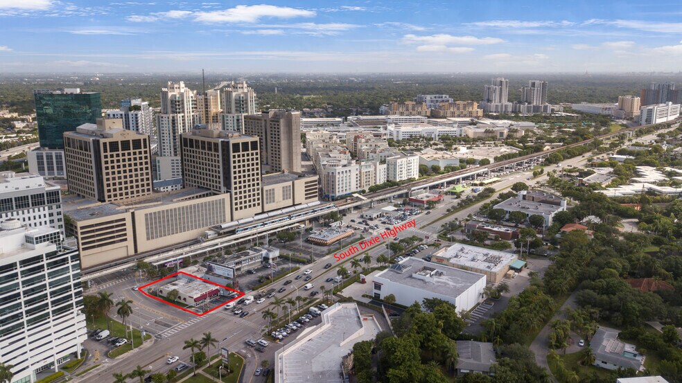 9308 S Dixie Hwy, Miami, FL à louer - Photo de l’immeuble – Image 2 sur 14