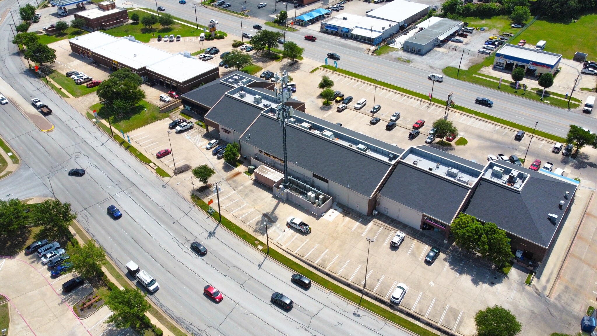 420 Grapevine Hwy, Hurst, TX à louer Photo de l’immeuble– Image 1 sur 4