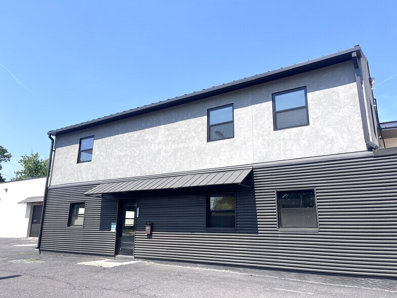 215 S Washington St, Pottstown, PA à louer - Photo de l’immeuble – Image 2 sur 5