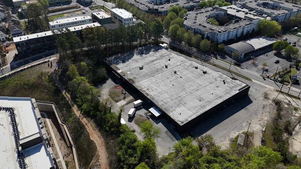 1073-1075 Huff Rd NW, Atlanta, GA à louer - Photo de l’immeuble – Image 2 sur 5