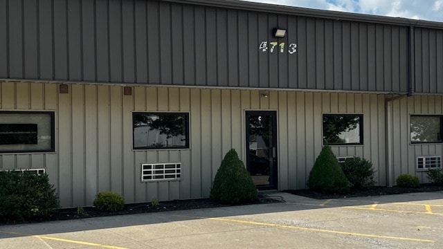 4713 Industry Dr, Fairfield, OH à louer Photo de l’immeuble– Image 1 sur 8