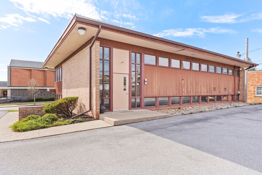 811 N 19th St, Allentown, PA à louer - Photo de l’immeuble – Image 2 sur 7
