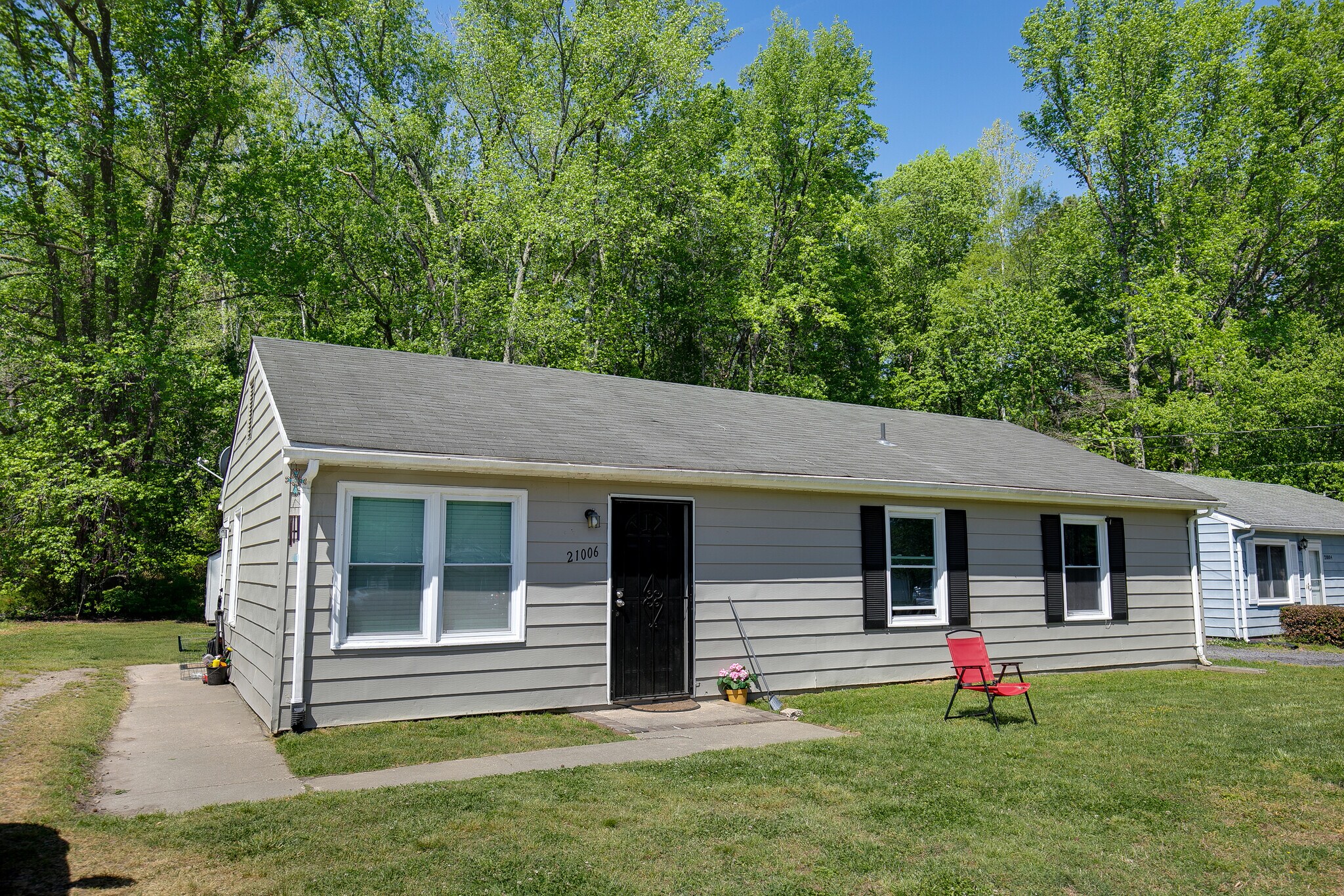 21006 Butler Ct, South Chesterfield, VA à vendre Photo principale– Image 1 sur 2